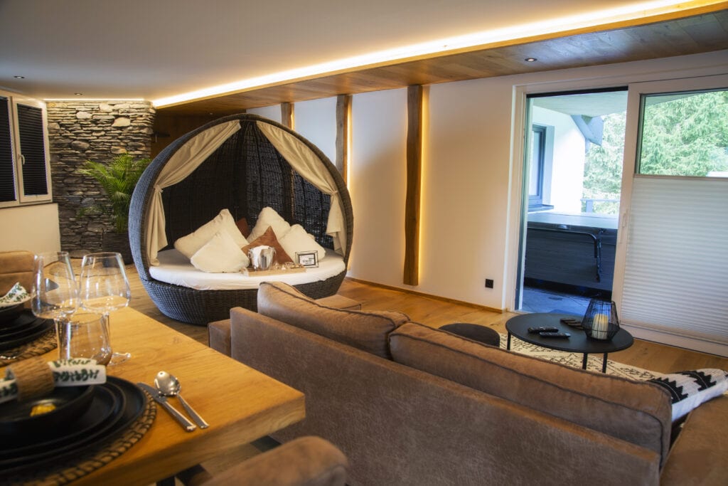 Cozy Forest Suite