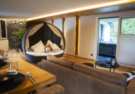 Cozy Forest Suite