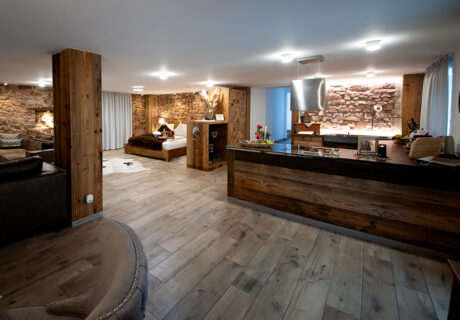 Von Lom Lodge