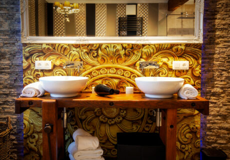 Von Orley Suite
