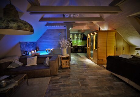 Old Chalet Suite