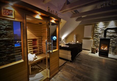 Old Chalet Suite