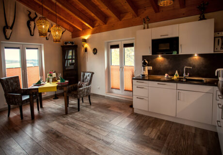 Hatari Lodge