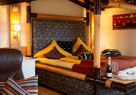 Hatari Lodge