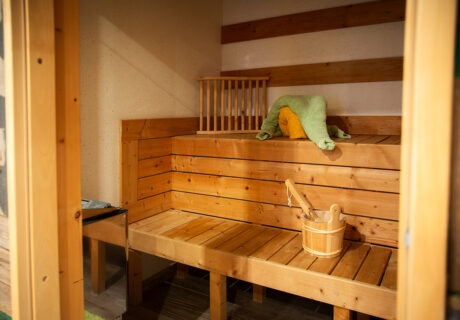 Hatari Lodge