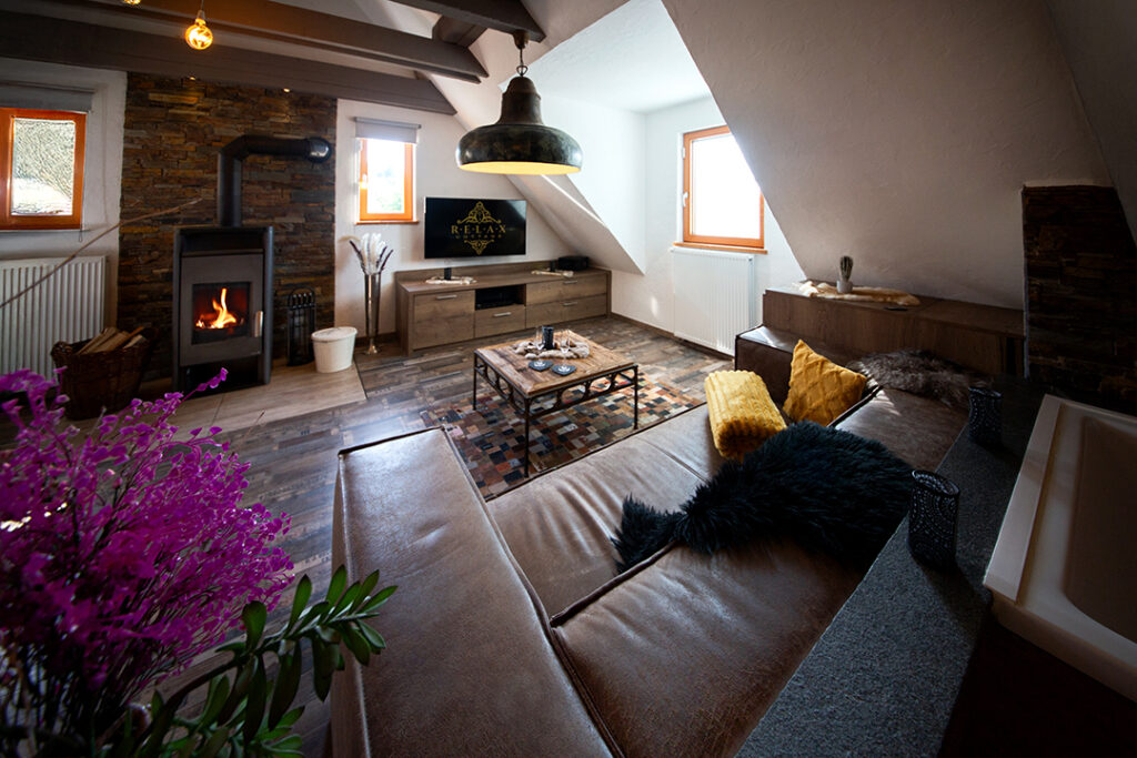 Old_ChaletSuite_001