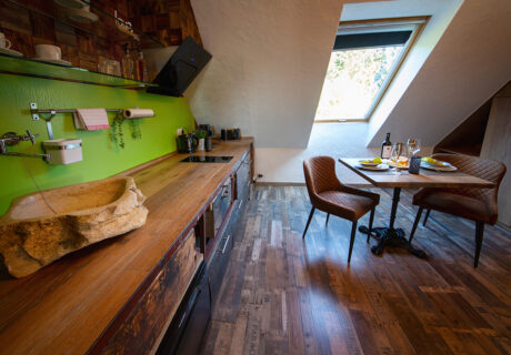 Old Chalet Suite