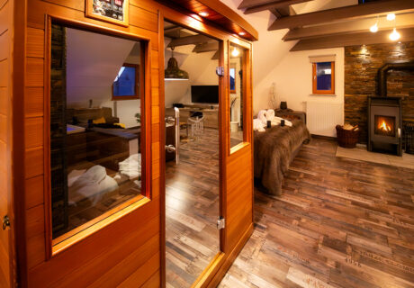 Old Chalet Suite